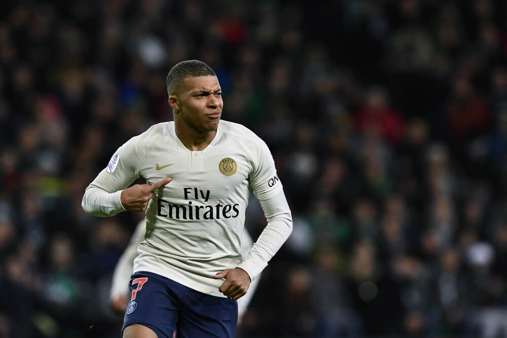 这下逮个正着！弗拉格篮下钉板大帽阿夫迪亚上篮